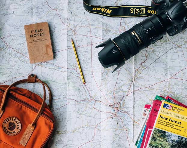 12 Accessories You Should Never Forget When Traveling